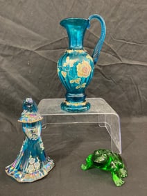 Signed Fenton glassware and frog