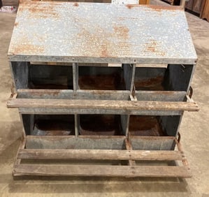 Galvanized chicken nesting box