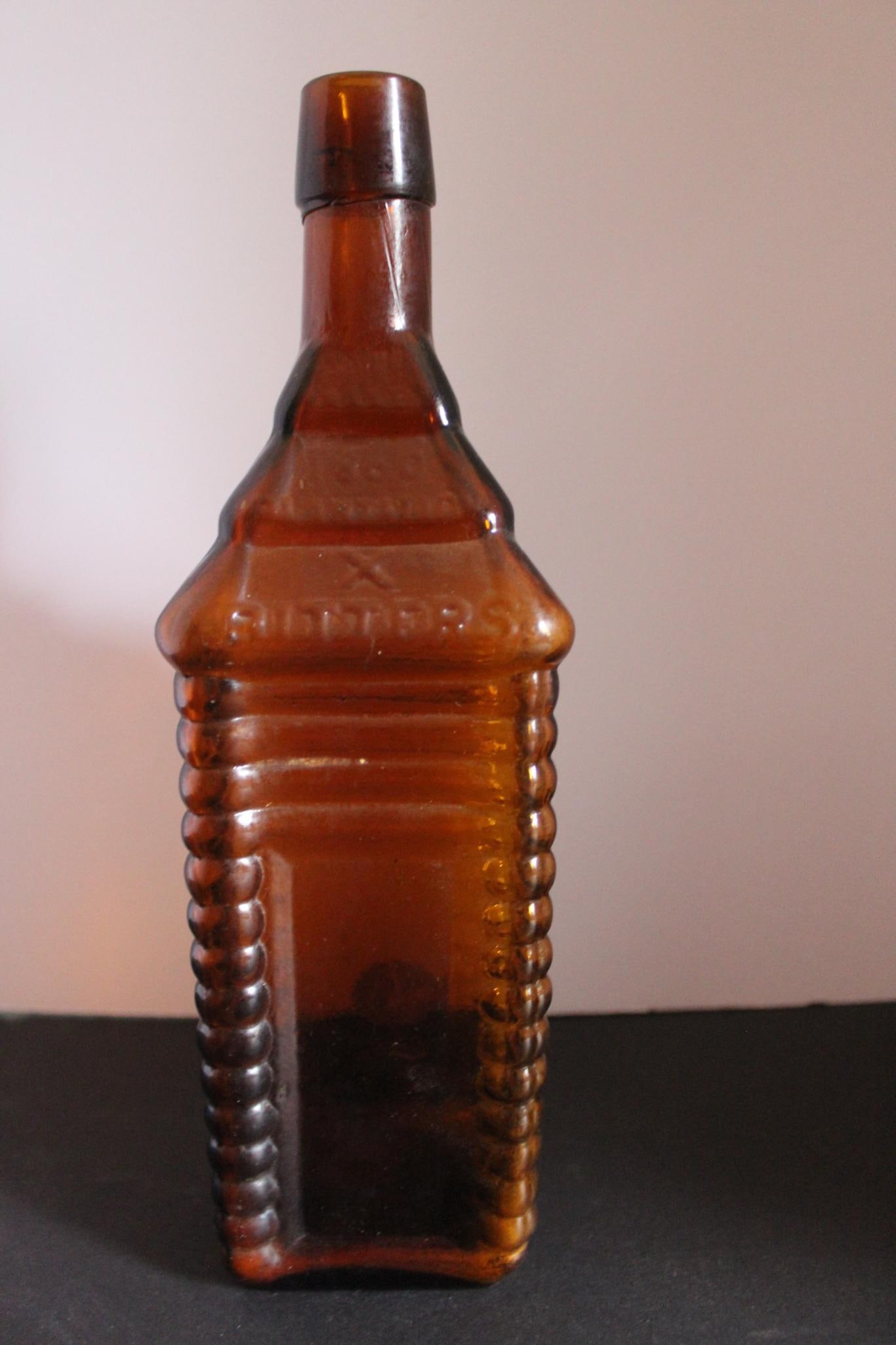 St. Drakes 1860s Amber Plantation Bitters RARE Bottle (1 of 4)