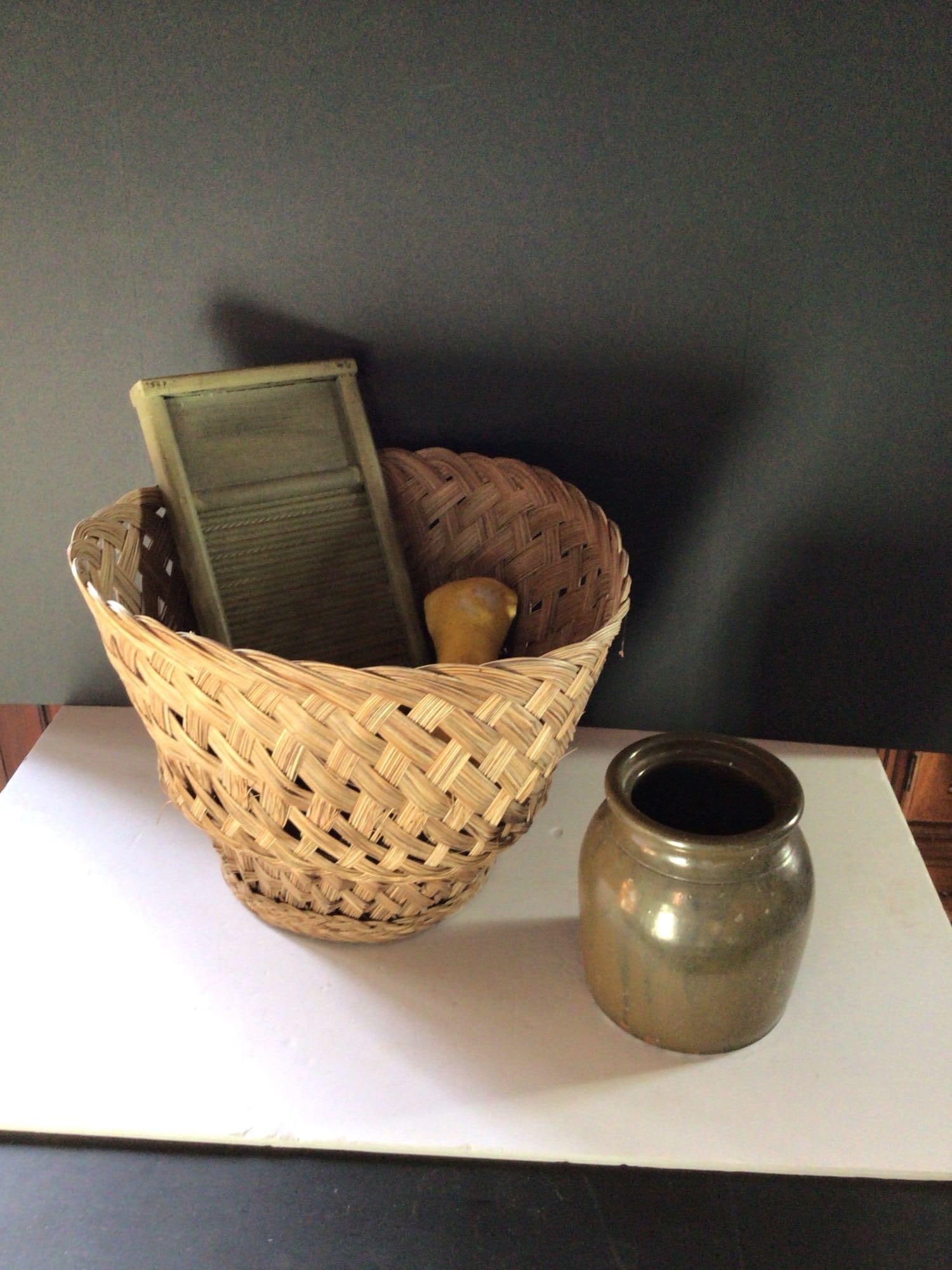 Washboard, 1gal crock and basket (1 of 3)