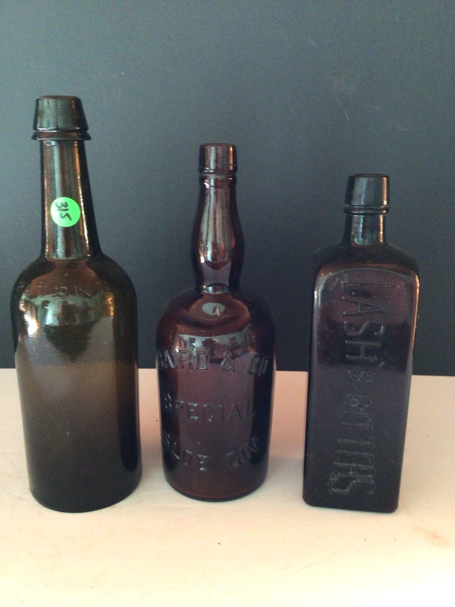 Lash's Bitters, Baird & Co. and Dyottville Glass Works bottles (1 of 5)