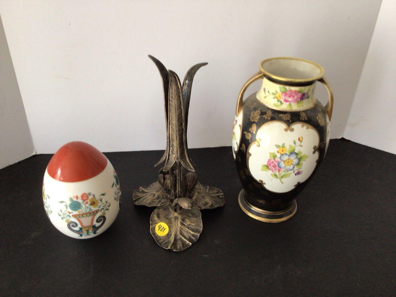 Flower Candle Holder, Vase & Egg: .