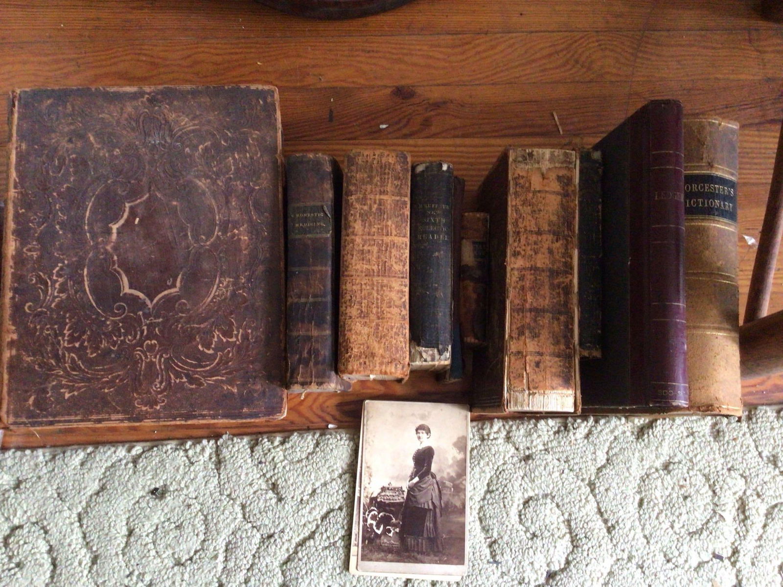 Leather Bound Books, Bibles and More (1 of 5)