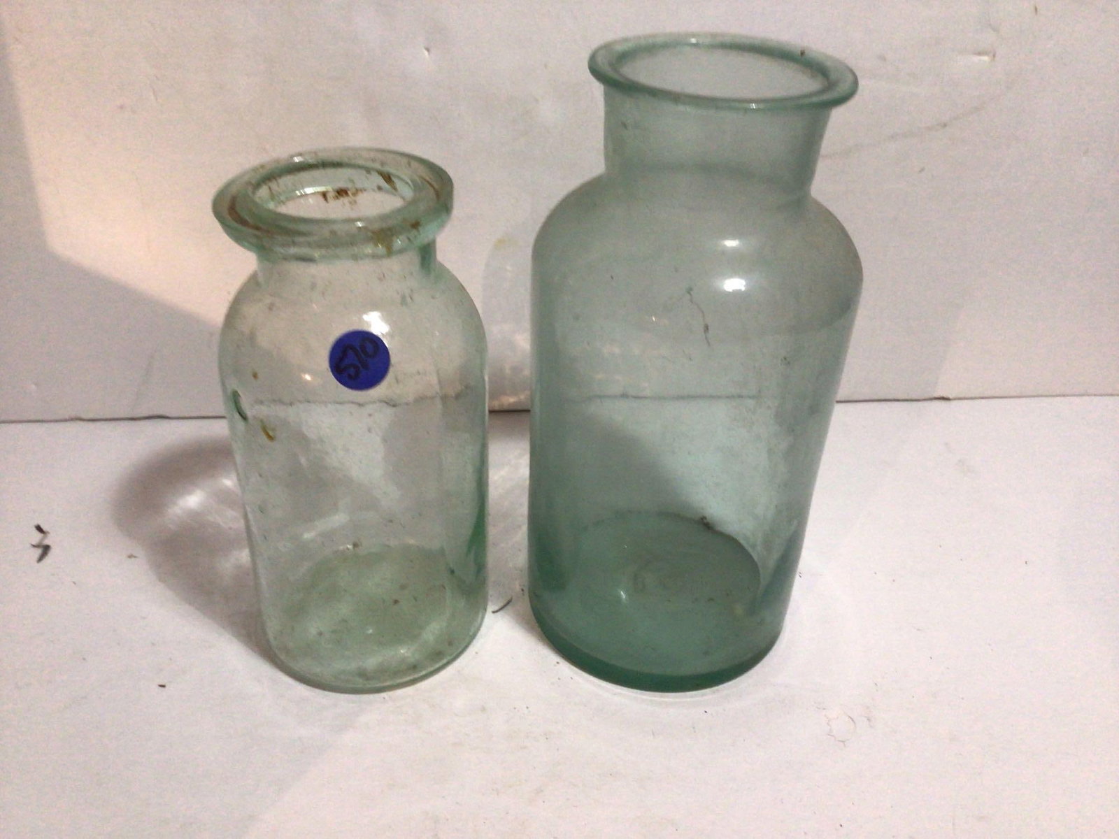F.B. Co. & unmarked jars: .