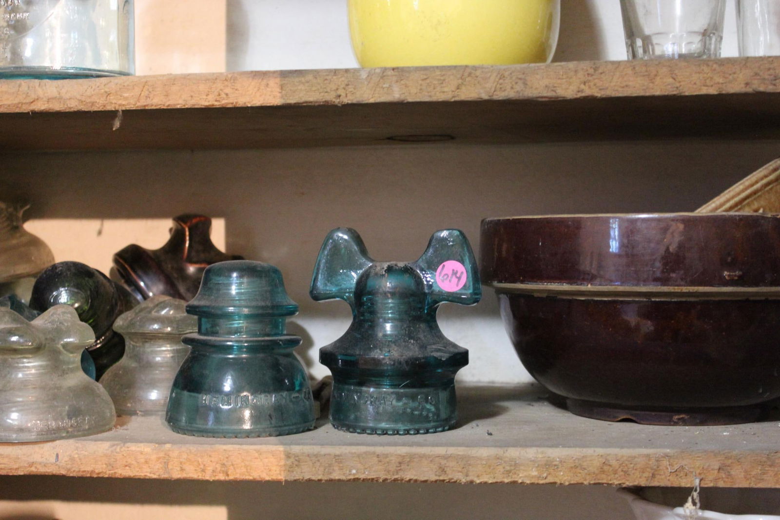 Lot of approx 20 insulators and 2 stoneware bowls (1 of 8)