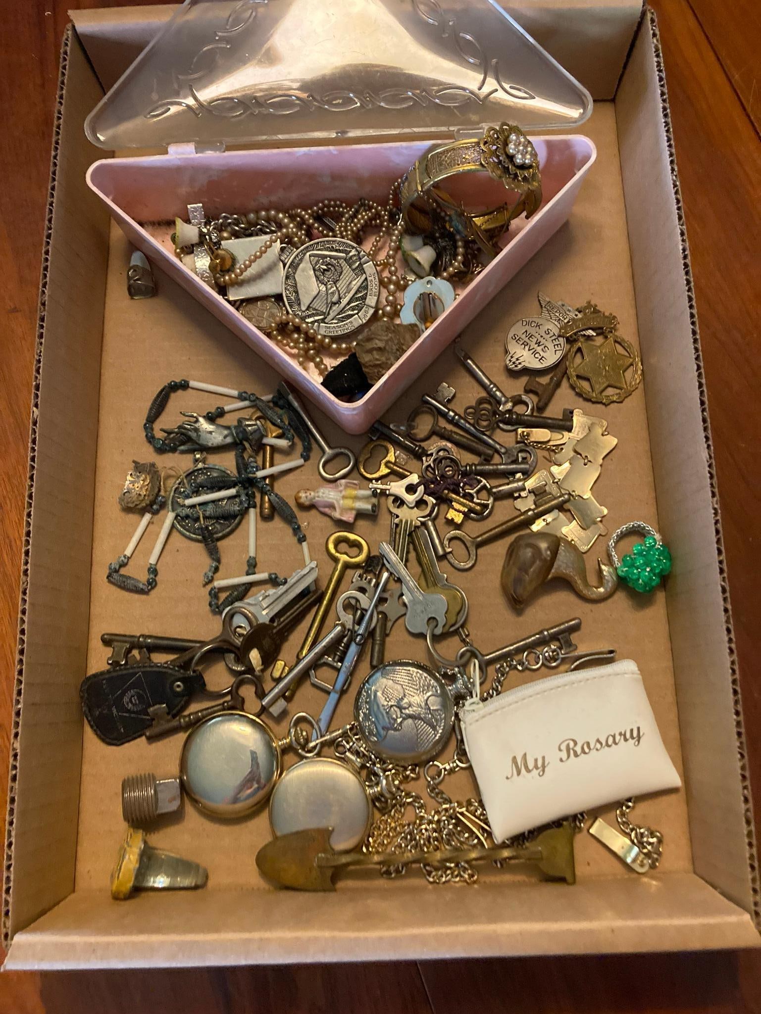 Skeleton Keys, Pocket Watches, and More (1 of 7)