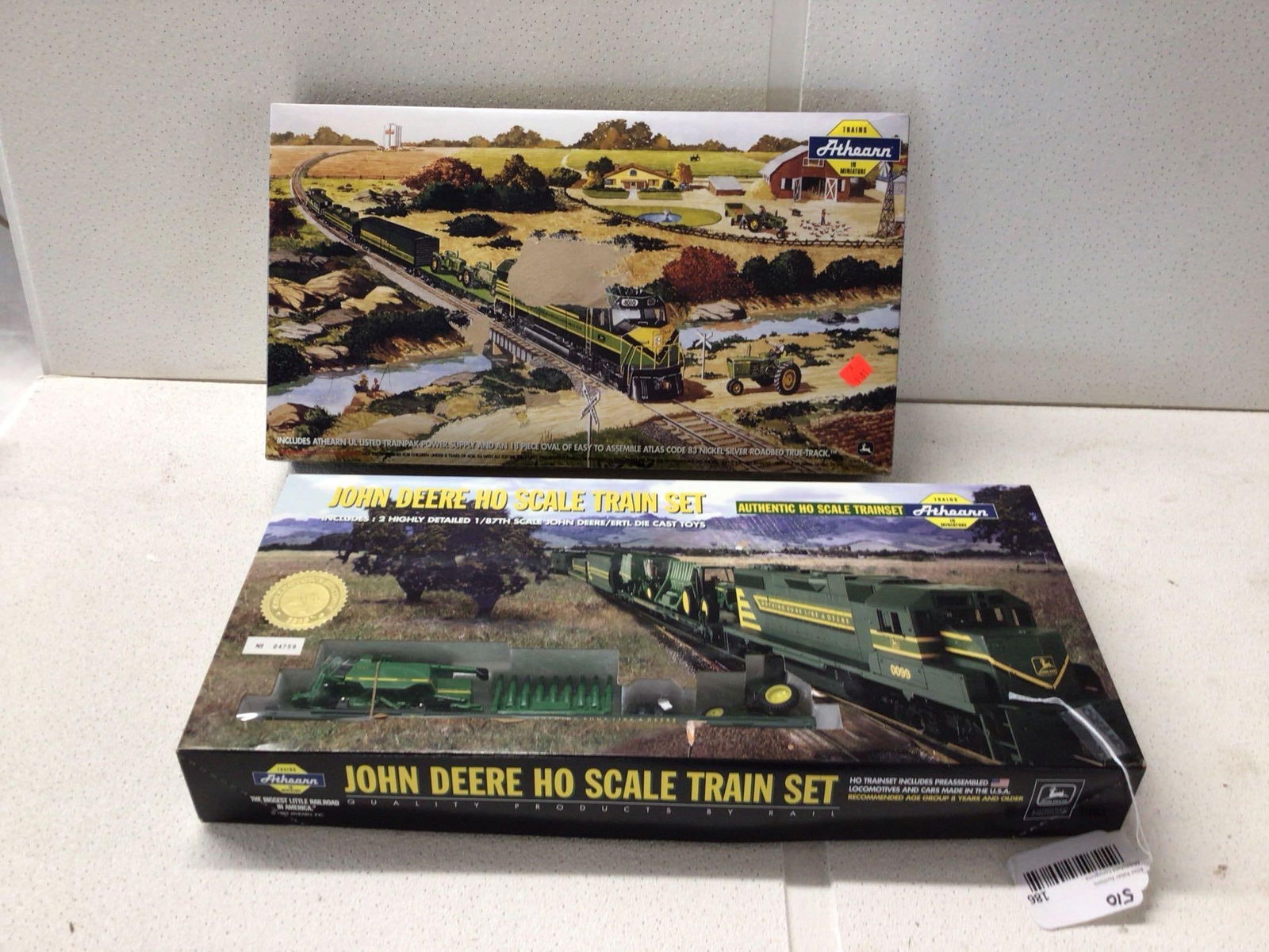 2- John Deere HO Scale Train Sets (1 of 5)