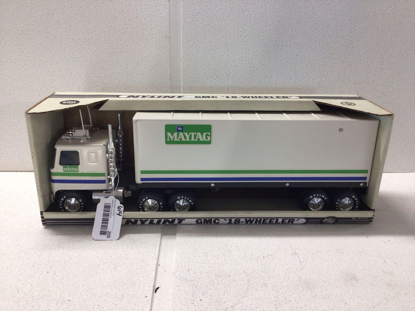 Nylint Maytag 18 Wheeler (1 of 4)
