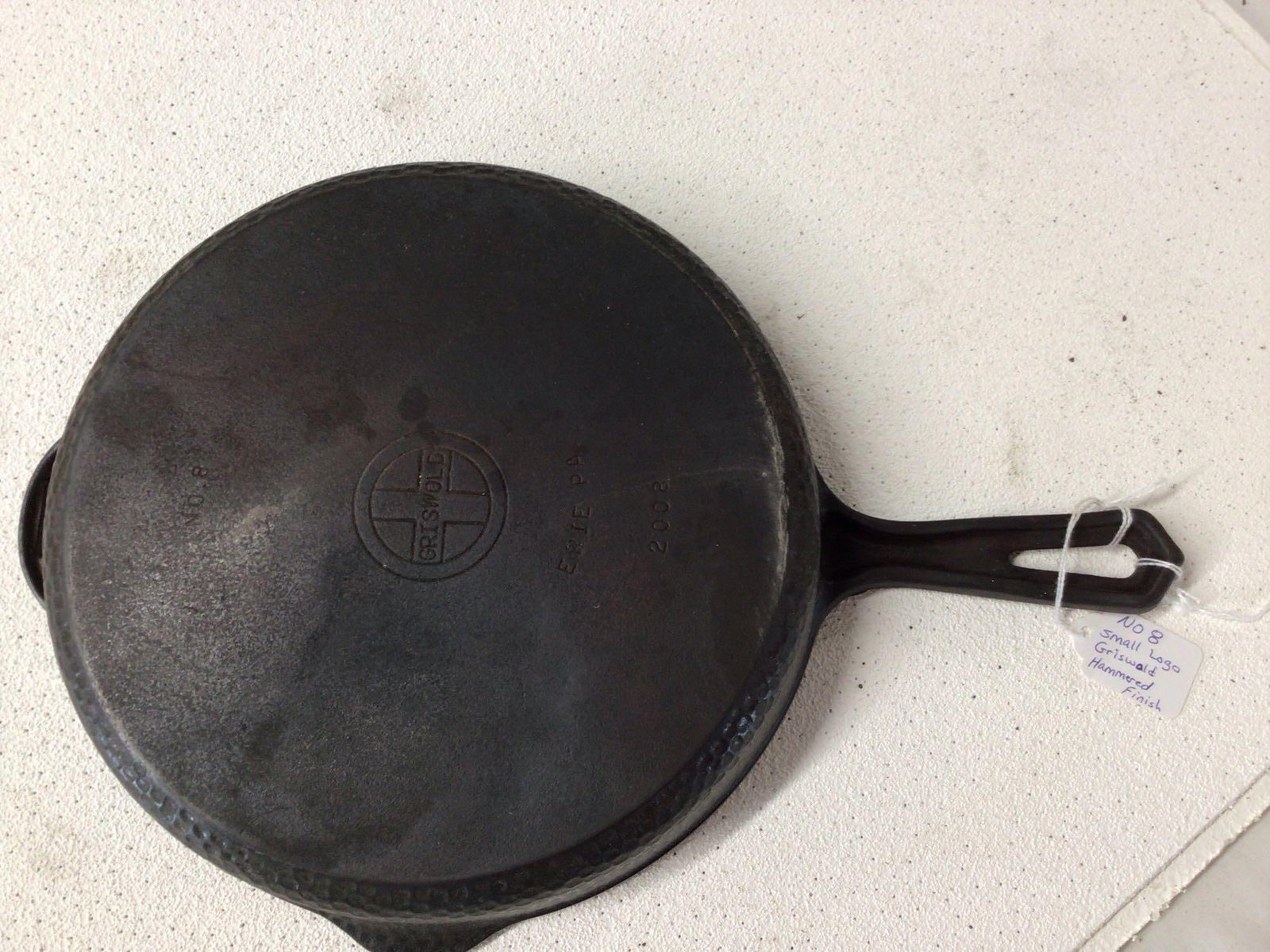 Griswold #8 Small Block Logo Skillet (1 of 4)