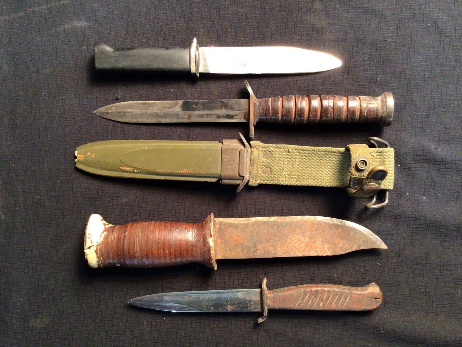 WW2 US and German Fixed Blade Knives (1 of 5)