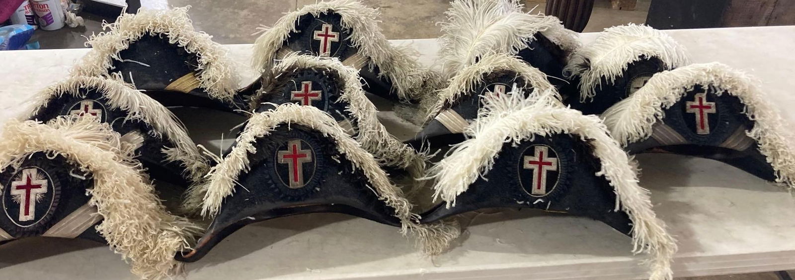 LOT OF MASONIC KNIGHTS FRINGED HAT S (1 of 13)