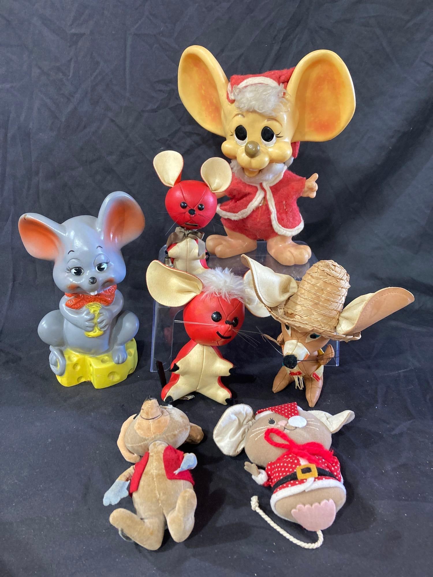 Vintage lot of various toys inc. Topo Gigio Mouse Coin bank and Dakin dream pets and more (1 of 10)