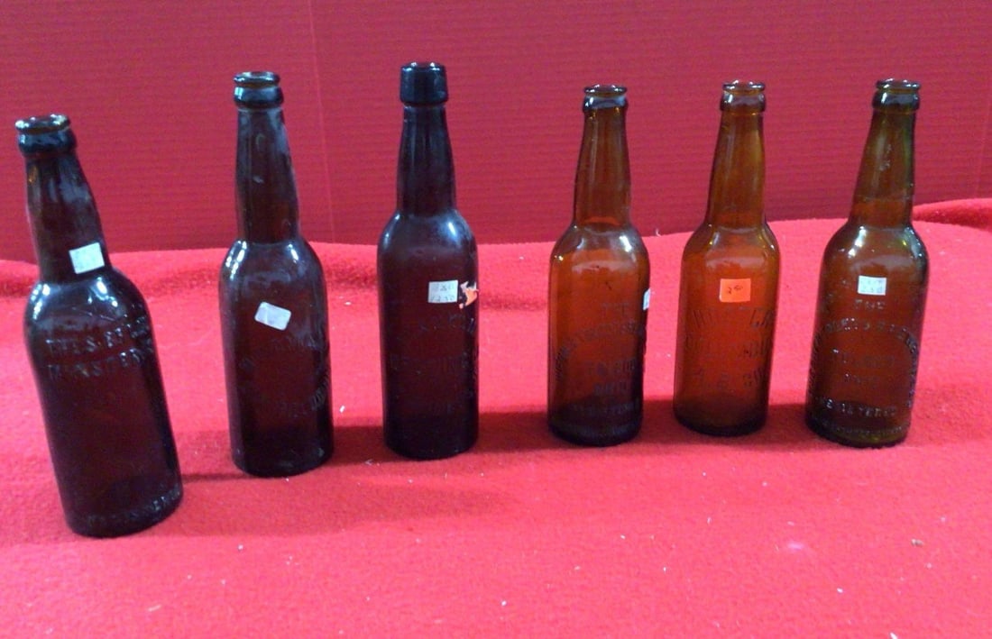 HOSTER, HUEBNER, FRANKLIN M. FRANK & SONS, AND THE S BRG CO AMBER BOTTLES: LOT OF 6. FRANKLIN BREWING OF COLUMBUS WITH BLOB TOP