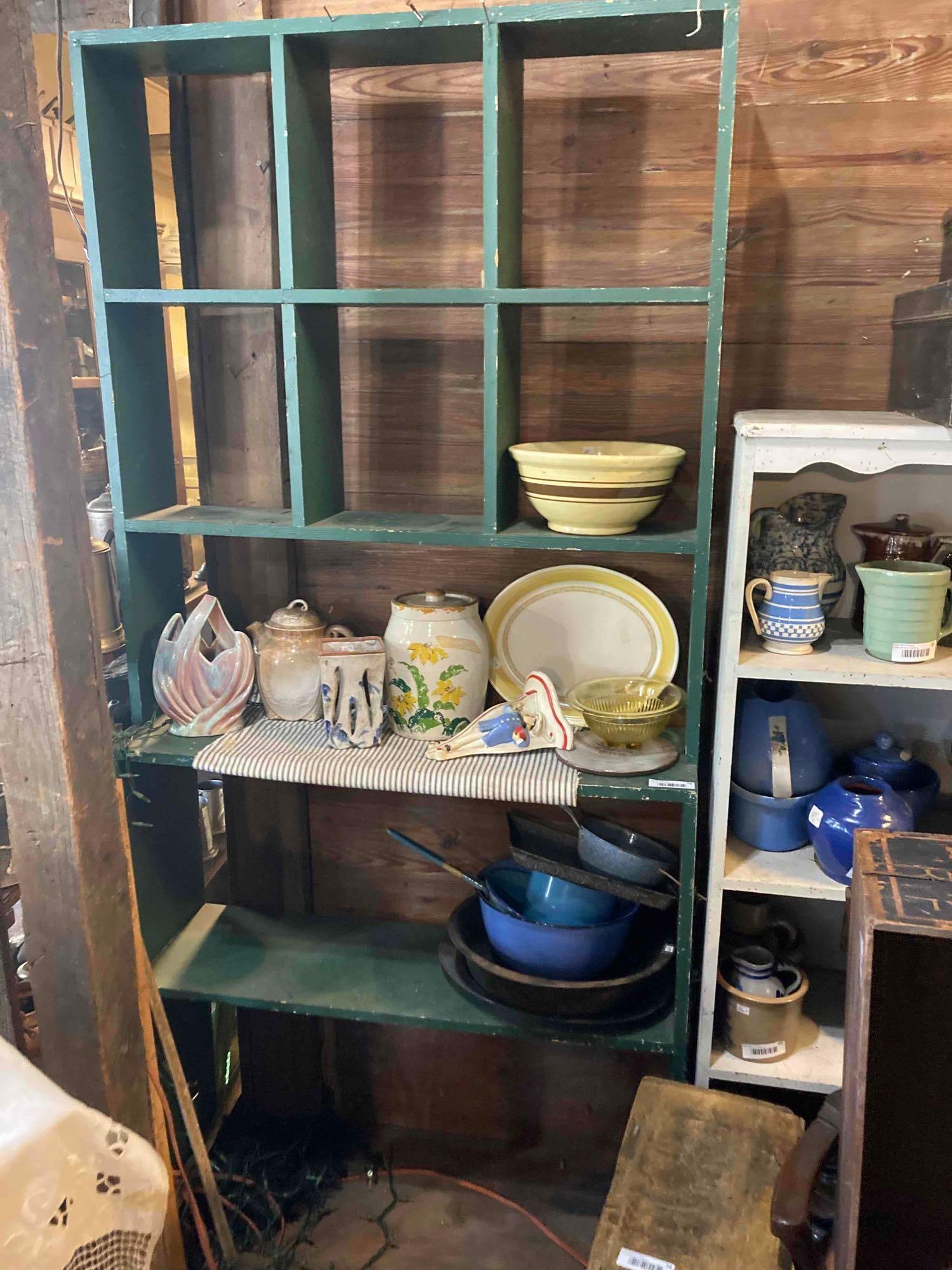 GREEN PAINTED DISPLAY SHELF (1 of 5)