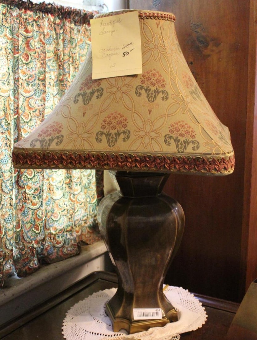 FREDERICK COOPER ELECTRIFIED TABLE LAMP: GOOD WORKING CONDITION