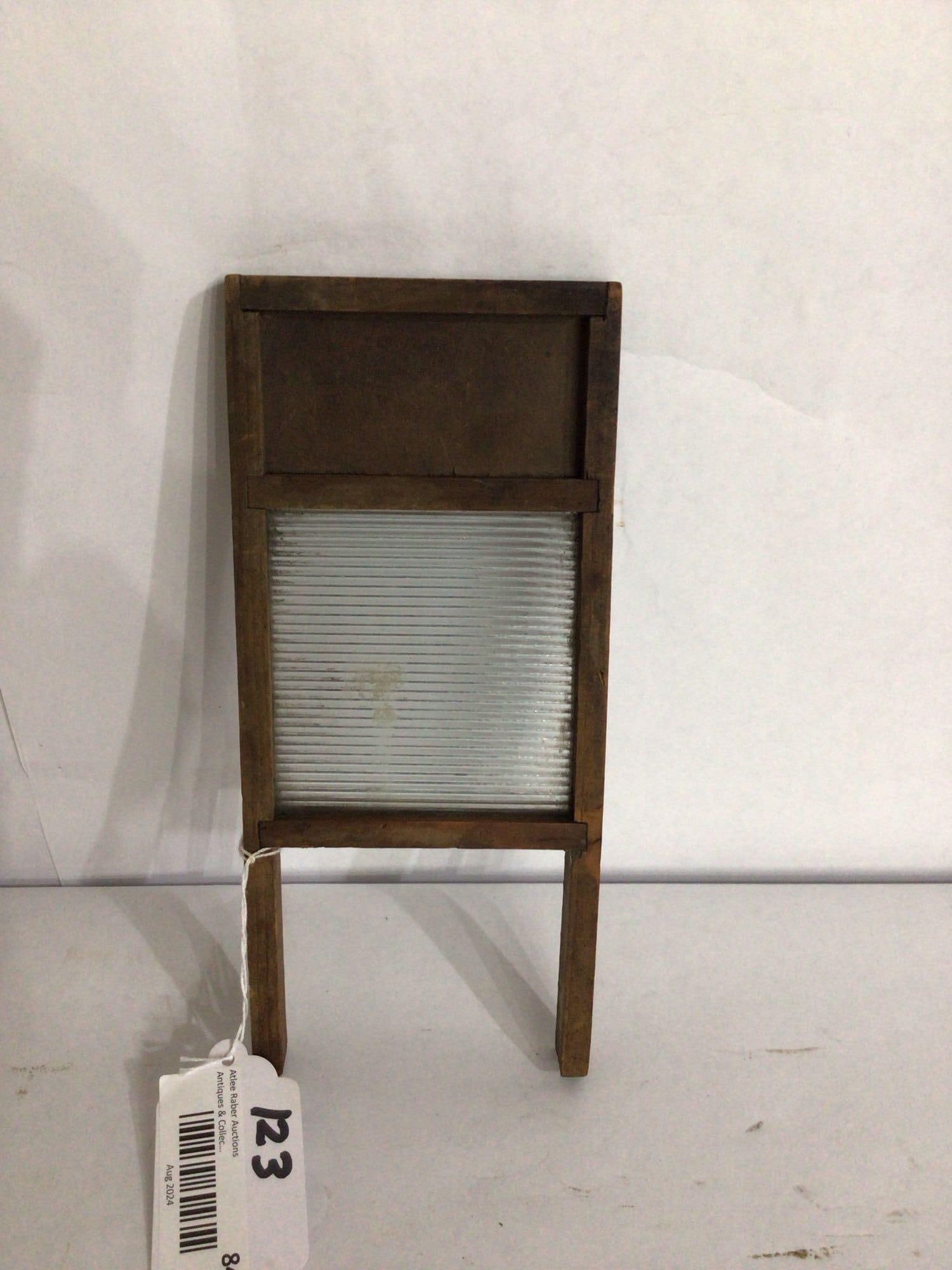 SALESMAN SAMPLE WASHBOARD (1 of 2)