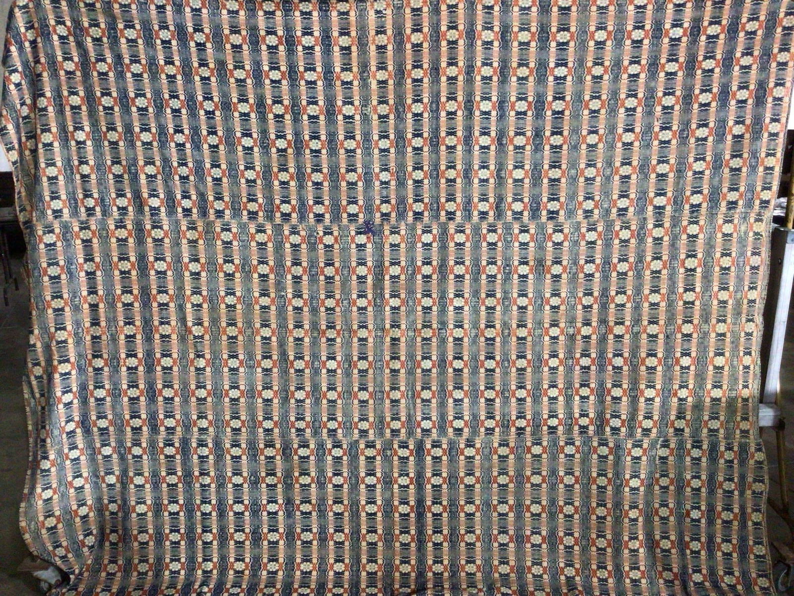 RED WHITE AND BLUE COVERLET (1 of 7)