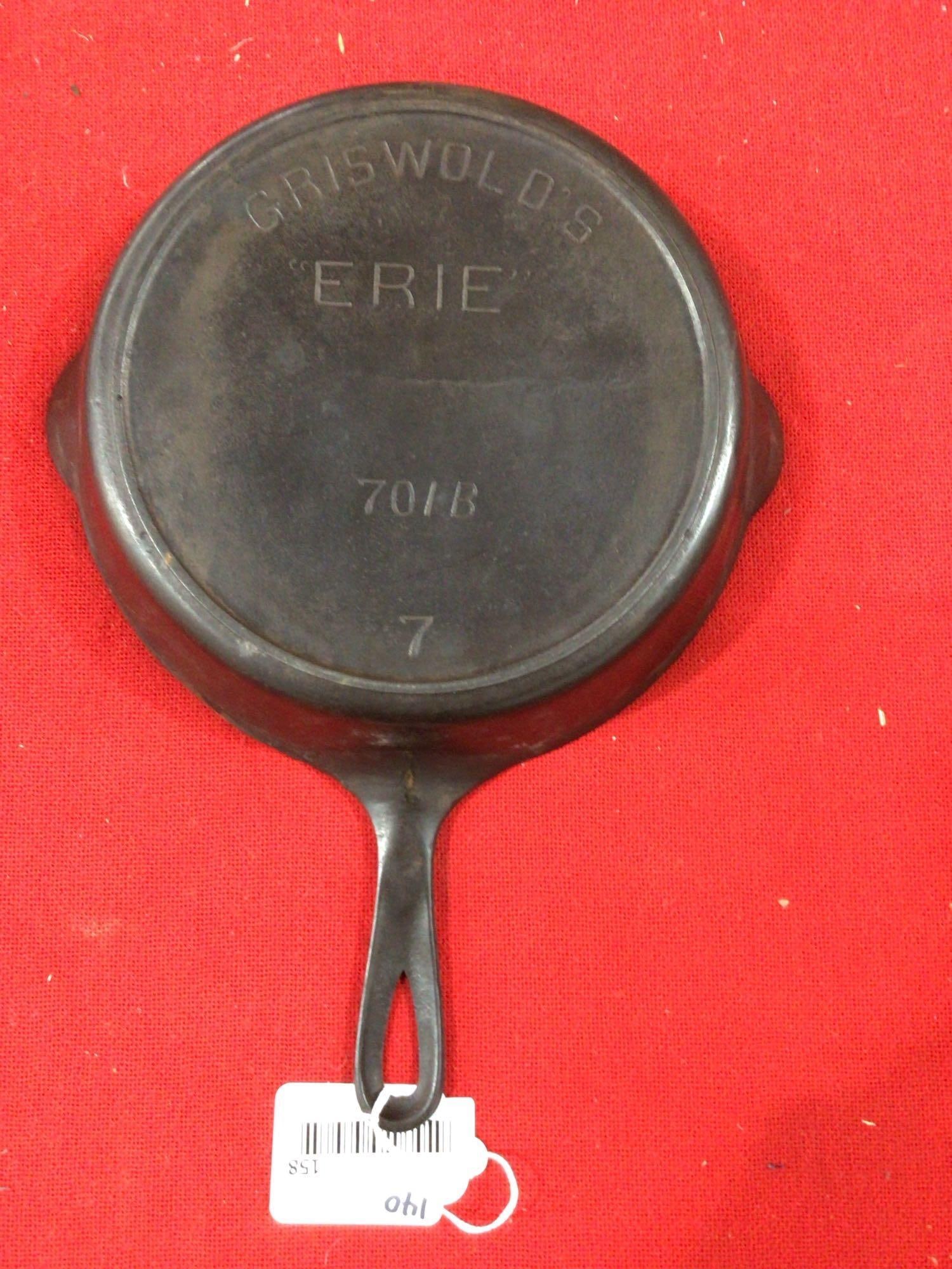GRISWOLD ERIE NO. 7 SKILLET (1 of 3)
