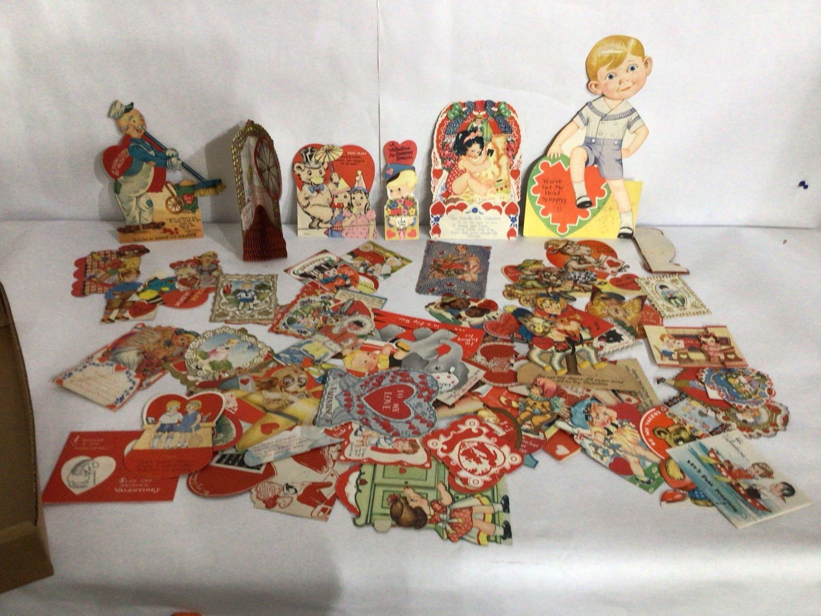 EARLY VALENTINE CARDS (1 of 7)