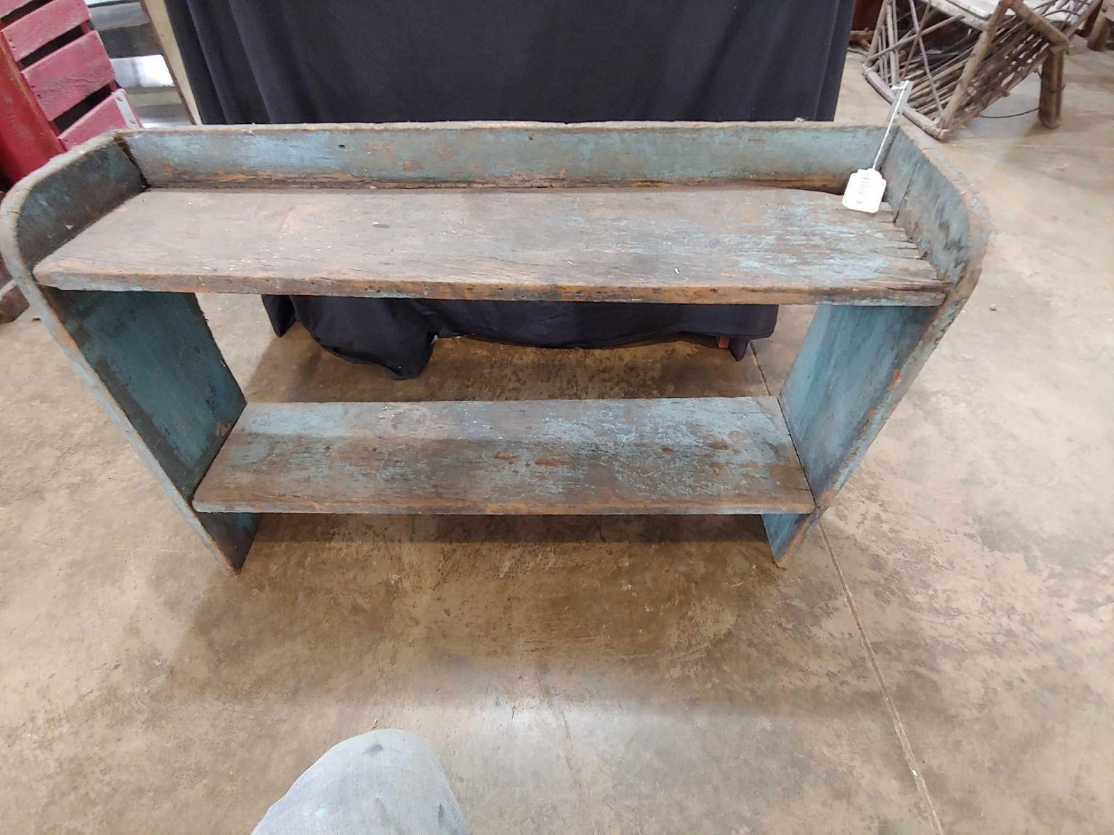 ROBINS EGG BLUE CROCK BENCH (1 of 6)