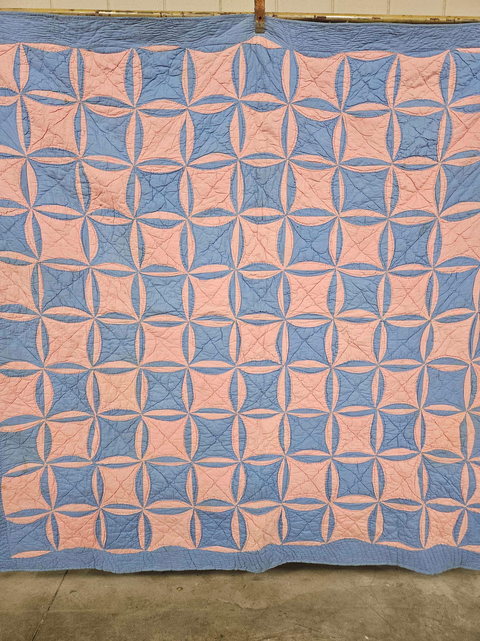 PINK AND BLUE RING ROBBING PETER TO PAY PAUL HAND STITCHED QUILT (1 of 13)