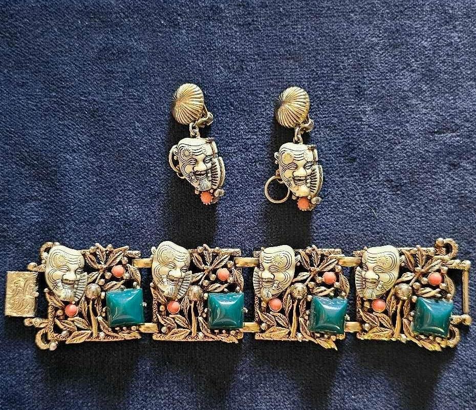 SELRO SELINI JAPANESE MASK EARRING AND BRACELET SET (1 of 8)