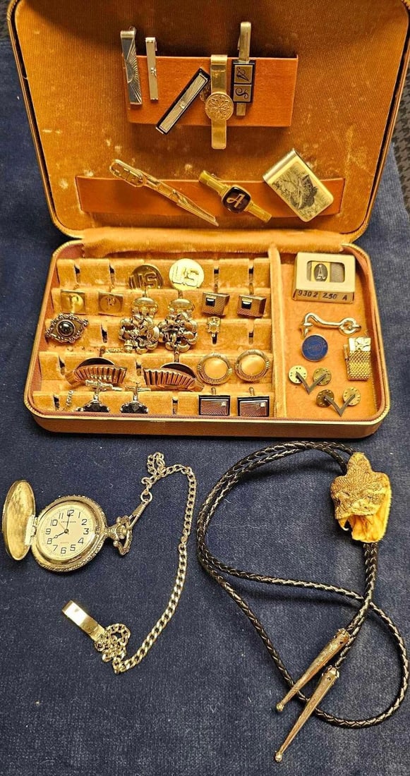 SNAKE HEAD BOLO, CUFFLINKS, TIE CLIPS AND MORE (1 of 10)