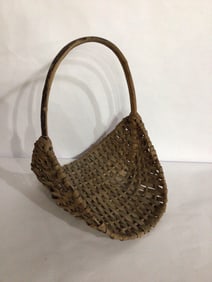 PRIMITIVE FLOWER GARDEN GATHERING BASKET