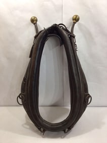 LEATHER AND BRASS HORSE COLLAR