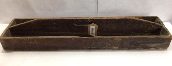 19TH CENTURY LONG PRIMITIVE TOTE