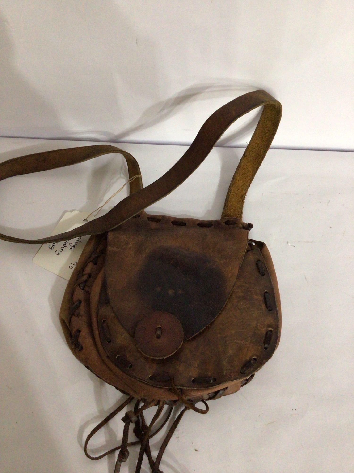 LEATHER HUNTING POUCH (1 of 6)