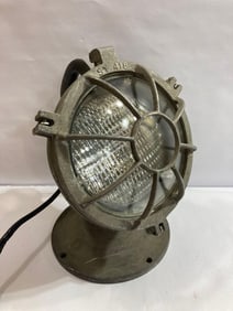 LARGE FIREMAN'S SPOTLIGHT