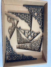 VICTORIAN CAST IRON SHELF BRACKETS