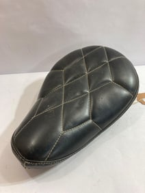 INDIAN HARLEY QUILTED DIAMOND MOTORCYCLE SEAT