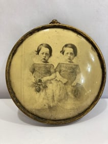 1805s CELLULOID SISTERS PHOTO BUTTON