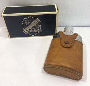 ROYALSHIRE GENTLEMEN'S FLASK WITH BOX