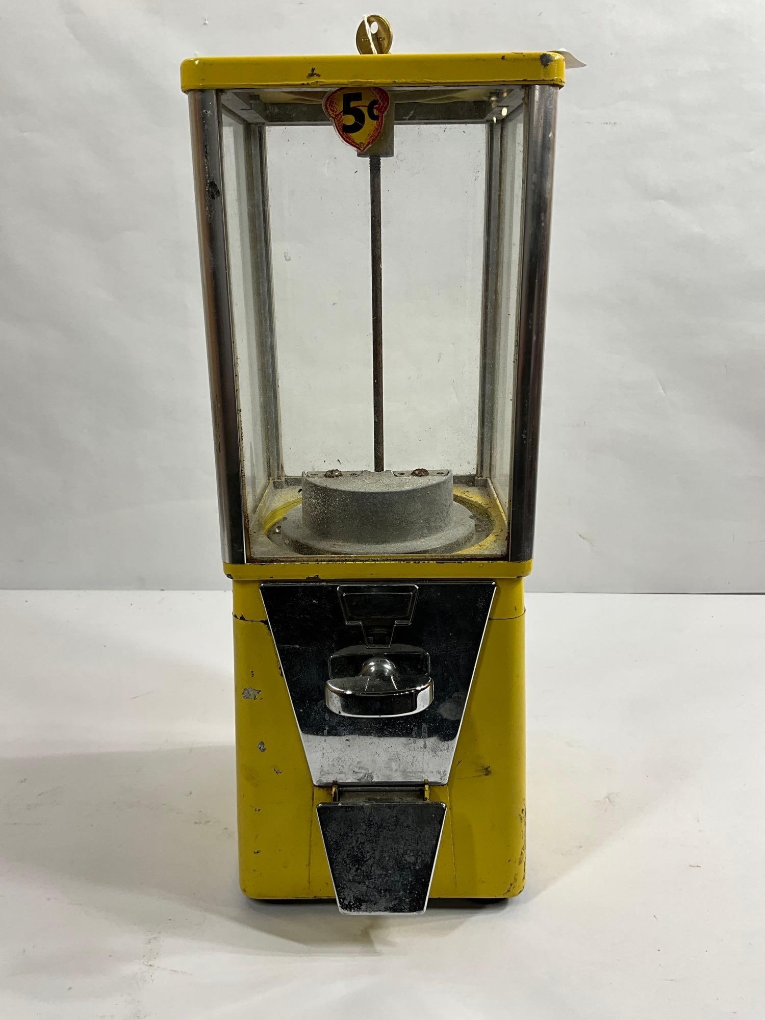 5 CENT YELLOW GUMBALL MACHINE (1 of 4)