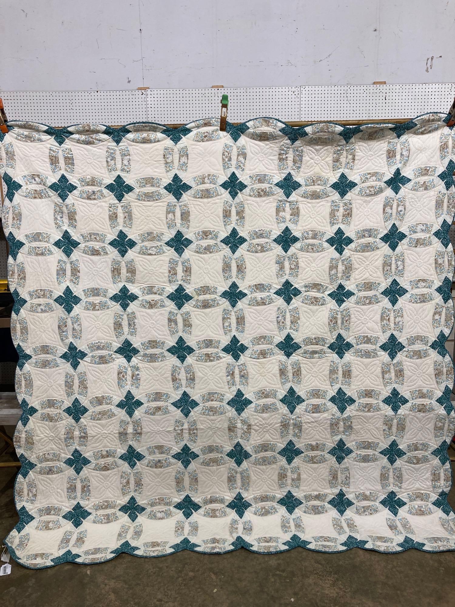 HAND STITCHED DOUBLE WEDDING RING QUILT (1 of 5)