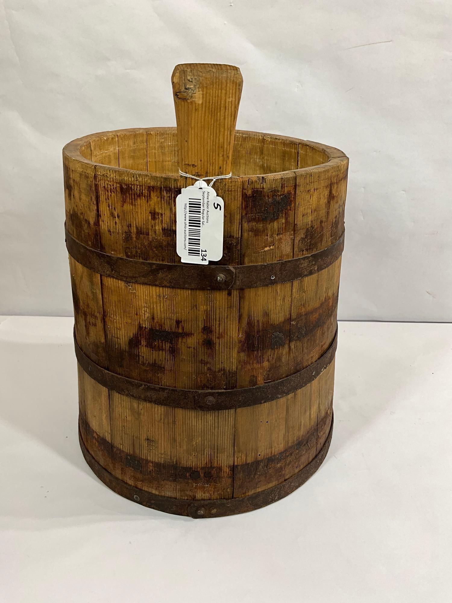 ONE HANDLED WOODEN BUCKET (1 of 5)
