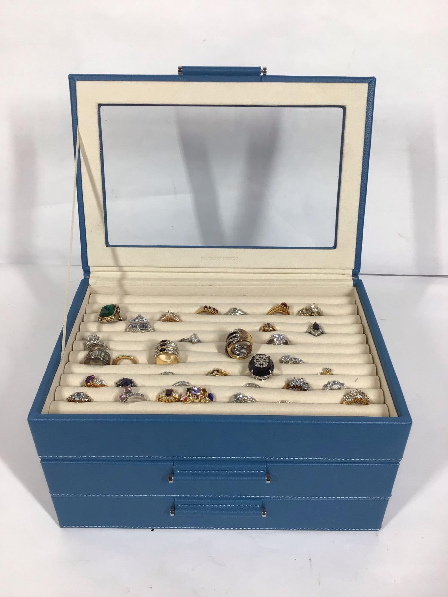 JEWELRY CASE AND RINGS (1 of 6)