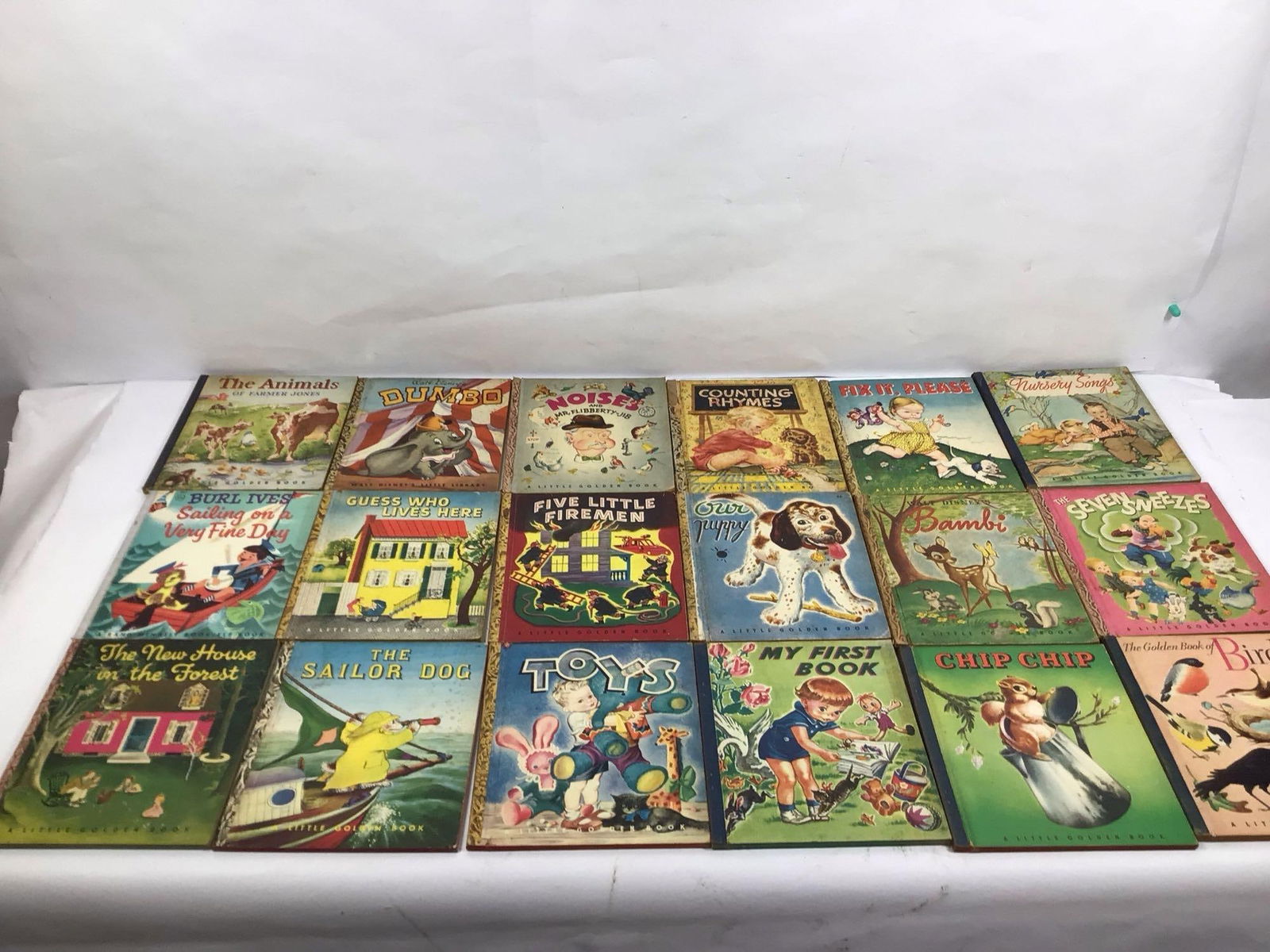 LITTLE GOLDEN BOOKS (1 of 5)