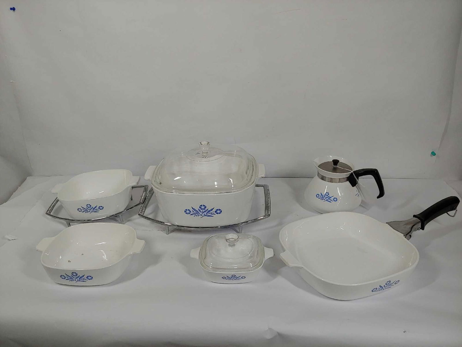 BLUE CORNFLOWER CORNINGWARE (1 of 5)