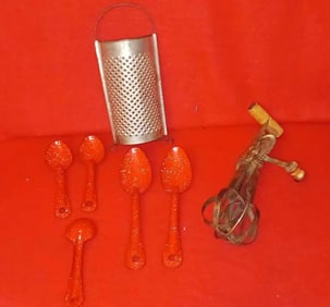 ENAMELWARE UTENSILS AND BEATERS