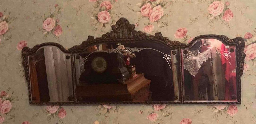 VICTORIAN ETCHED SITTING ROOM MIRROR (1 of 4)