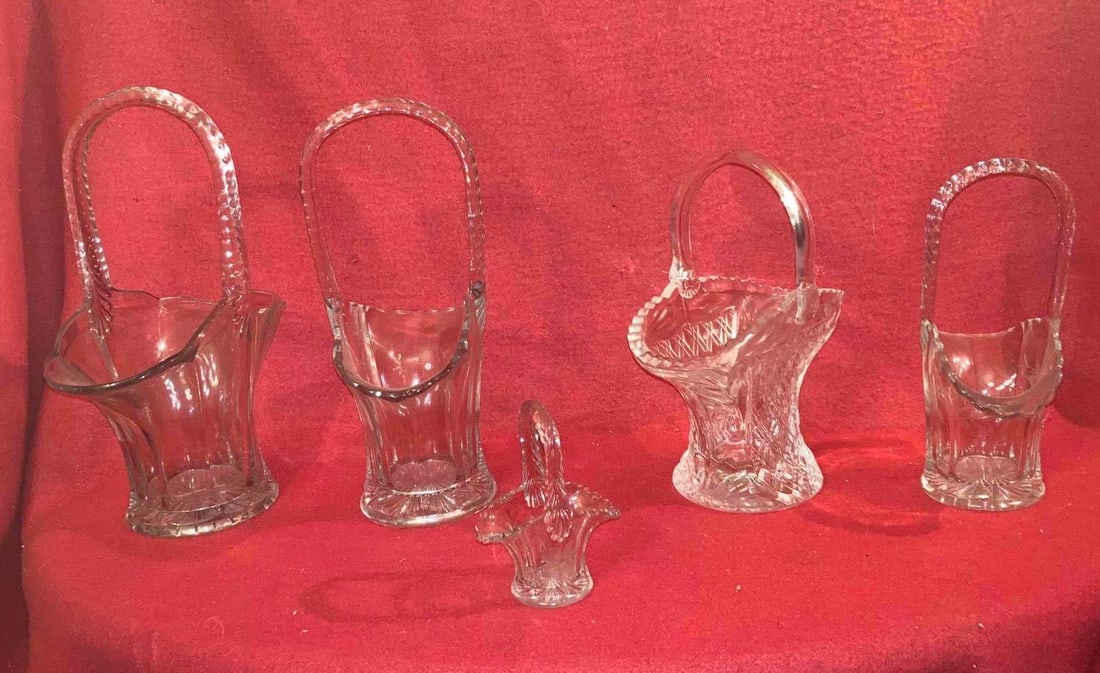 CRYSTAL GLASS BASKETS (1 of 4)