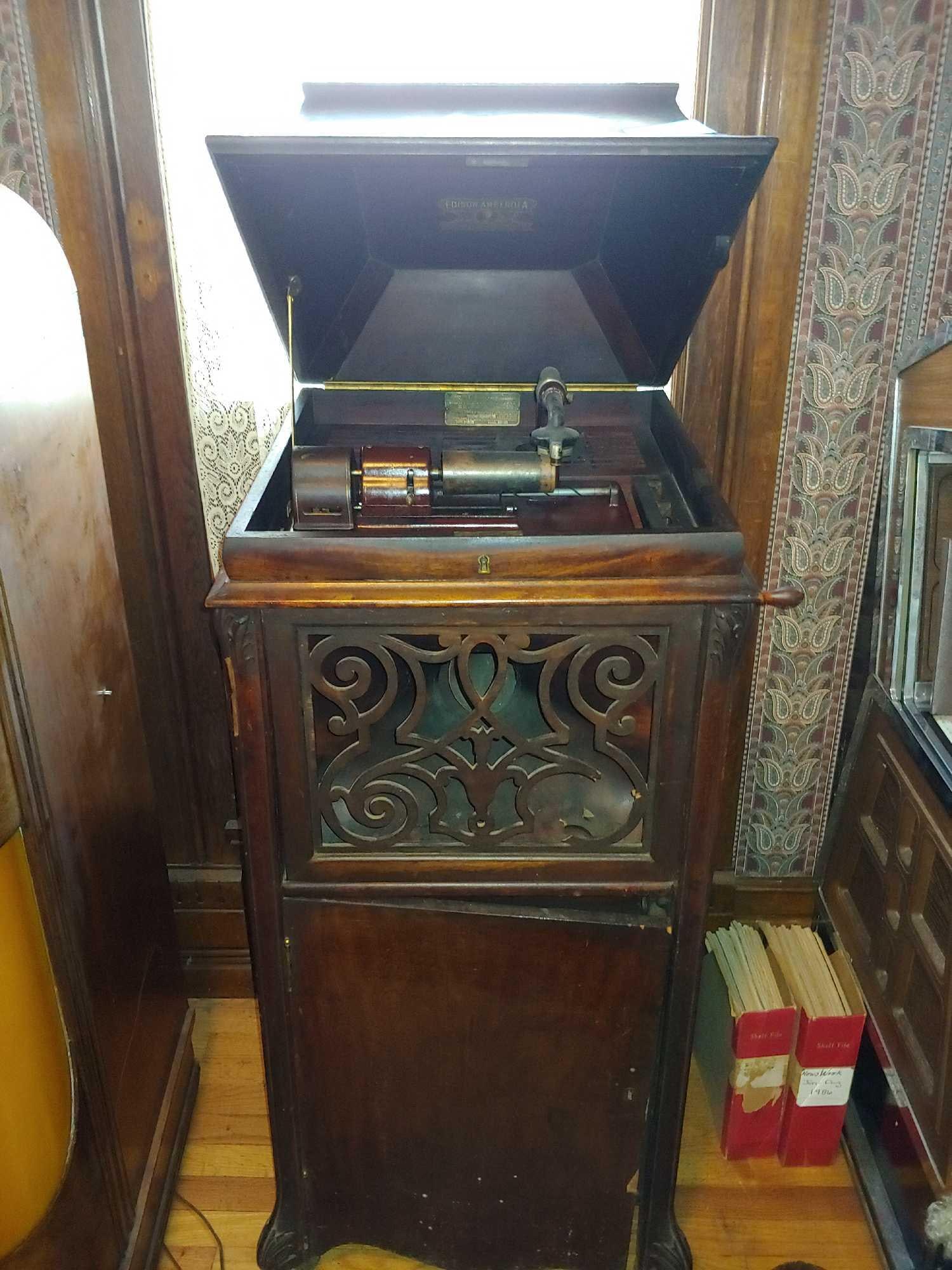 EDISON AMBEROLA NATIONAL PHONOGRAPH (1 of 8)