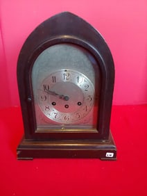 HERCOCHEDE KEY WIND MANTLE CLOCK