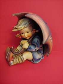 GOEBEL HUMMEL UMBRELLA GIRL FIGURINE