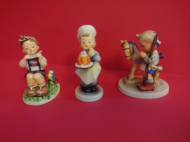 GOEBEL HUMMEL LOT OF 3 VARIOUS FIGURINES WITH ONE BEING SIGNED