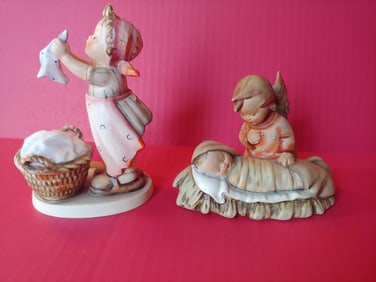 GOEBEL HUMMEL FIGURINE LOT OF 2